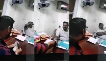CSPDCL ऑफिस में कथित रिश्वतखोरी का VIDEO वायरल, कार्यपालन अभियंता पर लगे गंभीर आरोप CSPDCL ऑफिस में कथित रिश्वतखोरी का VIDEO वायरल, कार्यपालन अभियंता पर लगे गंभीर आरोप