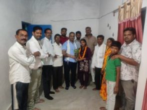 दीवारों पर लिखे गणित के सूत्र, मोबाइल-टीवी से दूरी… तान्या निषाद ने गरीबी को हराकर हासिल किए, 12वीं में 95% अंक -गणित में 100/100 दीवारों पर लिखे गणित के सूत्र, मोबाइल-टीवी से दूरी… तान्या निषाद ने गरीबी को हराकर हासिल किए, 12वीं में 95% अंक -गणित में 100/100