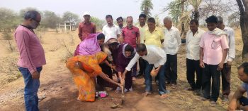 धमना में सीसी रोड व तालाब पचरीकरण सहित कई निर्माण कार्यों का भूमि पूजन,जिपं सभापति कल्पना बोलीं — “गांवों में मूलभूत सुविधाओं का विस्तार हमारी प्राथमिकता” धमना में सीसी रोड व तालाब पचरीकरण सहित कई निर्माण कार्यों का भूमि पूजन,जिपं सभापति कल्पना बोलीं — “गांवों में मूलभूत सुविधाओं का विस्तार हमारी प्राथमिकता”