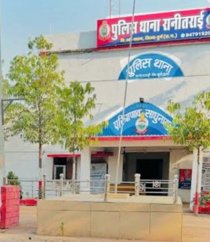 रानीतराई क्षेत्र में धड़ल्ले से बिक रही शराब, कबाड़ी और गांजा कारोबार को लेकर ग्रामीणों में आक्रोश,जनपद सदस्य रश्मि ने स्थानीय पुलिस प्रशासन की भूमिका पर उठाये सवाल… रानीतराई क्षेत्र में धड़ल्ले से बिक रही शराब, कबाड़ी और गांजा कारोबार को लेकर ग्रामीणों में आक्रोश,जनपद सदस्य रश्मि ने स्थानीय पुलिस प्रशासन की भूमिका पर उठाये सवाल…
