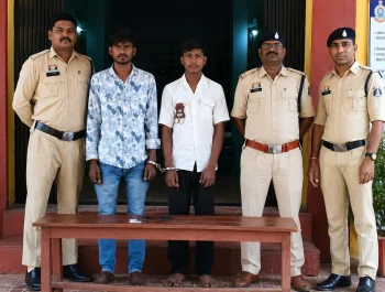 CG Crime : शराब दुकान में ‘चाकू गैंग’ का आतंक, युवक से कैश और मोबाइल लूटा, नाबालिग समेत आरोपी गिरफ्तार CG Crime : शराब दुकान में ‘चाकू गैंग’ का आतंक, युवक से कैश और मोबाइल लूटा, नाबालिग समेत आरोपी गिरफ्तार