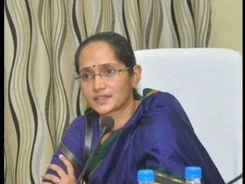 रेणु जी पिल्ले बनीं कर्मचारी चयन मंडल की अध्यक्ष, राज्य सरकार ने जारी किया आदेश रेणु जी पिल्ले बनीं कर्मचारी चयन मंडल की अध्यक्ष, राज्य सरकार ने जारी किया आदेश