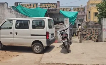 दर्दनाक त्रासदी: दुर्ग में एक ही परिवार के 4 लोगों की मौत, पति-पत्नी फंदे पर मिले, दो बच्चों की संदिग्ध हालत में मौत दर्दनाक त्रासदी: दुर्ग में एक ही परिवार के 4 लोगों की मौत, पति-पत्नी फंदे पर मिले, दो बच्चों की संदिग्ध हालत में मौत
