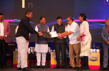 छत्तीसगढ़ में निवेश के लिए बिछा रेड कारपेट, हैदराबाद से मिले 9,580 करोड़ के प्रस्ताव ! मुख्यमंत्री साय ने निवेशकों को दिया न्योता छत्तीसगढ़ में निवेश के लिए बिछा रेड कारपेट, हैदराबाद से मिले 9,580 करोड़ के प्रस्ताव ! मुख्यमंत्री साय ने निवेशकों को दिया न्योता
