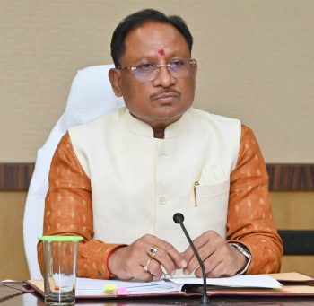 सरल व्यक्तित्व, संवेदनशील नेतृत्व और विकास का विजन : ढाई साल में मुख्यमंत्री विष्णुदेव साय ने गढ़ी नए छत्तीसगढ़ की तस्वीर सरल व्यक्तित्व, संवेदनशील नेतृत्व और विकास का विजन : ढाई साल में मुख्यमंत्री विष्णुदेव साय ने गढ़ी नए छत्तीसगढ़ की तस्वीर