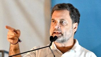 राहुल गांधी का संगठन मंत्र: गुटबाजी छोड़ें, एकजुट होकर लड़ें चुनावी लड़ाई राहुल गांधी का संगठन मंत्र: गुटबाजी छोड़ें, एकजुट होकर लड़ें चुनावी लड़ाई