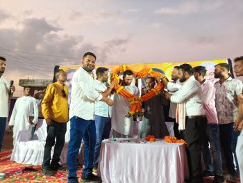 युवा कांग्रेस चुनाव में पाटन बना सियासी रणक्षेत्र : भूपेश बनाम देवेंद्र गुट आमने-सामने, जामगांव आर की सभा से बढ़ी राजनीतिक हलचल युवा कांग्रेस चुनाव में पाटन बना सियासी रणक्षेत्र : भूपेश बनाम देवेंद्र गुट आमने-सामने, जामगांव आर की सभा से बढ़ी राजनीतिक हलचल