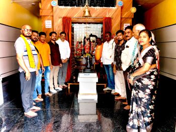 भारत के सबसे लंबे समय तक निर्वाचित प्रधानमंत्री बनने पर भाजपा कार्यकर्ताओं ने किया प्रार्थना कार्यक्रम ! पीएम मोदी के दीर्घायु के लिए राम मंदिर जामगांव आर में पूजा-अर्चना भारत के सबसे लंबे समय तक निर्वाचित प्रधानमंत्री बनने पर भाजपा कार्यकर्ताओं ने किया प्रार्थना कार्यक्रम ! पीएम मोदी के दीर्घायु के लिए राम मंदिर जामगांव आर में पूजा-अर्चना