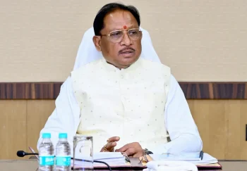 साय सरकार का श्रमिक परिवारों के बच्चों को बड़ी सौगात: निजी आवासीय स्कूलों में मुफ्त पढ़ाई, 3 जुलाई तक करें आवेदन साय सरकार का श्रमिक परिवारों के बच्चों को बड़ी सौगात: निजी आवासीय स्कूलों में मुफ्त पढ़ाई, 3 जुलाई तक करें आवेदन