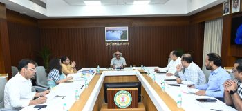 प्रधानमंत्री आवास 2.0 को लेकर सरकार सख्त, पात्र आवासहीनों को पक्का घर दिलाने मुख्य सचिव ने दिए निर्देश प्रधानमंत्री आवास 2.0 को लेकर सरकार सख्त, पात्र आवासहीनों को पक्का घर दिलाने मुख्य सचिव ने दिए निर्देश