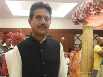 10वीं के छात्र से अश्लील हरकत के आरोप में डॉक्टर गिरफ्तार, पॉक्सो एक्ट में कार्रवाई; एडॉप्शन सेंटर की जांच, पंजीयन रद्द करने के निर्देश 10वीं के छात्र से अश्लील हरकत के आरोप में डॉक्टर गिरफ्तार, पॉक्सो एक्ट में कार्रवाई; एडॉप्शन सेंटर की जांच, पंजीयन रद्द करने के निर्देश