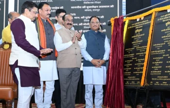 रायपुर मेडिकल कॉलेज को 103 करोड़ की सौगात, 200 सीटर छात्रावास और कैंसर भवन विस्तार का भूमिपूजन,मुख्यमंत्री विष्णुदेव साय बोले— स्वस्थ छत्तीसगढ़ ही विकसित छत्तीसगढ़ की मजबूत नींव रायपुर मेडिकल कॉलेज को 103 करोड़ की सौगात, 200 सीटर छात्रावास और कैंसर भवन विस्तार का भूमिपूजन,मुख्यमंत्री विष्णुदेव साय बोले— स्वस्थ छत्तीसगढ़ ही विकसित छत्तीसगढ़ की मजबूत नींव