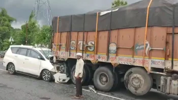 बड़ी खबर -भाजपा प्रदेश अध्यक्ष किरण सिंह देव सड़क हादसे में घायल, झांसी मेडिकल कॉलेज में इलाज जारी बड़ी खबर -भाजपा प्रदेश अध्यक्ष किरण सिंह देव सड़क हादसे में घायल, झांसी मेडिकल कॉलेज में इलाज जारी