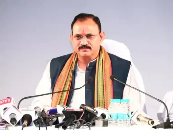 मेडिकल कॉलेजों में शुरू होंगे पैरामेडिकल कोर्स, बस्तर में 99% हेल्थ स्क्रीनिंग का दावा मेडिकल कॉलेजों में शुरू होंगे पैरामेडिकल कोर्स, बस्तर में 99% हेल्थ स्क्रीनिंग का दावा