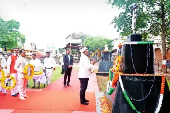 टेकुलगुड़ा जैसे इलाकों में सुरक्षा कैंप अब बनेंगे ‘वीर गुंडाधूर सेवा डेरा’: डिप्टी सीएम विजय शर्मा का ऐलान, स्कूल-अस्पताल और कौशल केंद्र भी होंगे विकसित टेकुलगुड़ा जैसे इलाकों में सुरक्षा कैंप अब बनेंगे ‘वीर गुंडाधूर सेवा डेरा’: डिप्टी सीएम विजय शर्मा का ऐलान, स्कूल-अस्पताल और कौशल केंद्र भी होंगे विकसित