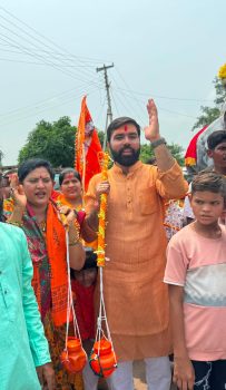 जनपद सभापति प्रणव शर्मा के नेतृत्व में नारायणपुर से देवबलौदा तक निकली भव्य कांवड़ यात्रा, हजारों शिवभक्तों ने किया जलाभिषेक जनपद सभापति प्रणव शर्मा के नेतृत्व में नारायणपुर से देवबलौदा तक निकली भव्य कांवड़ यात्रा, हजारों शिवभक्तों ने किया जलाभिषेक