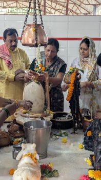 श्रावण के अंतिम सोमवार को सांसद विजय बघेल ने किया भगवान भोलेनाथ का अभिषेक, सुख-शांति और समृद्धि की कामना श्रावण के अंतिम सोमवार को सांसद विजय बघेल ने किया भगवान भोलेनाथ का अभिषेक, सुख-शांति और समृद्धि की कामना