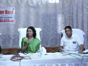 बालोद में कलेक्टर से कथित अभद्रता पर स्वास्थ्यकर्मी निलंबित: समीक्षा बैठक में अनुशासन तोड़ने का आरोप, CMHO ने की कार्रवाई बालोद में कलेक्टर से कथित अभद्रता पर स्वास्थ्यकर्मी निलंबित: समीक्षा बैठक में अनुशासन तोड़ने का आरोप, CMHO ने की कार्रवाई