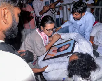 झारखंड छात्र आंदोलन 16वें दिन भी जारी, अनशनकारी देवेंद्र की तबीयत बिगड़ी-सरकार-छात्रों के बीच आज तीसरे दौर की वार्ता; सहमति नहीं बनी तो 10 अगस्त को विधानसभा घेराव का ऐलान झारखंड छात्र आंदोलन 16वें दिन भी जारी, अनशनकारी देवेंद्र की तबीयत बिगड़ी-सरकार-छात्रों के बीच आज तीसरे दौर की वार्ता; सहमति नहीं बनी तो 10 अगस्त को विधानसभा घेराव का ऐलान