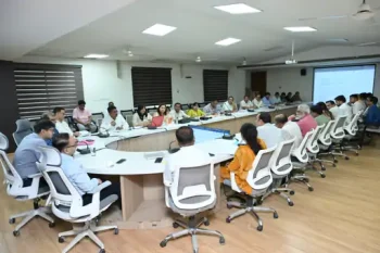 रायपुर में रैली-जुलूस के लिए 7 दिन पहले लेनी होगी अनुमति, 4 विभागों की NOC अनिवार्य; सफाई शुल्क ₹1,000 रायपुर में रैली-जुलूस के लिए 7 दिन पहले लेनी होगी अनुमति, 4 विभागों की NOC अनिवार्य; सफाई शुल्क ₹1,000