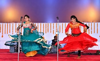 रायपुर में सजेगा ‘लोकरंग पर्व’, 6 से 8 सितंबर तक लोकधुनों और लोकगाथाओं से गूंजेगा मुक्ताकाशी मंच!भरथरी-पंडवानी से लेकर पंथी, करमा, सुआ और ददरिया तक की होंगी मनमोहक प्रस्तुतियां रायपुर में सजेगा ‘लोकरंग पर्व’, 6 से 8 सितंबर तक लोकधुनों और लोकगाथाओं से गूंजेगा मुक्ताकाशी मंच!भरथरी-पंडवानी से लेकर पंथी, करमा, सुआ और ददरिया तक की होंगी मनमोहक प्रस्तुतियां