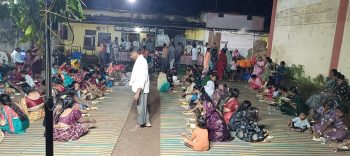 कुम्हली में तीज उत्सव की अनूठी परंपरा, सैकड़ों महिलाओं ने किया सामूहिक करू भात भोज कुम्हली में तीज उत्सव की अनूठी परंपरा, सैकड़ों महिलाओं ने किया सामूहिक करू भात भोज