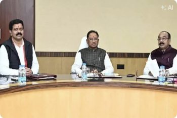 छत्तीसगढ़ की राजनीति में हलचल तेज: साय कैबिनेट में फेरबदल की अटकलें, नॉन-परफॉर्मिंग मंत्रियों पर गिर सकती है गाज ! छत्तीसगढ़ की राजनीति में हलचल तेज: साय कैबिनेट में फेरबदल की अटकलें, नॉन-परफॉर्मिंग मंत्रियों पर गिर सकती है गाज !