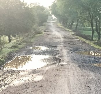 रीवागहन-सिलौटी मार्ग बदहाल, बारिश में आवागमन मुश्किल; छह माह पहले शिकायत के बाद भी नहीं जागा विभाग रीवागहन-सिलौटी मार्ग बदहाल, बारिश में आवागमन मुश्किल; छह माह पहले शिकायत के बाद भी नहीं जागा विभाग