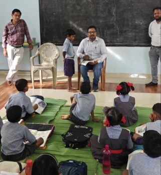 दक्षिण पाटन के स्कूलों में अचानक पहुंचे BEO डालेंद्र देवांगन, बच्चों की पढ़ाई का लिया टेस्ट; परीक्षा तैयारियों की भी जांच दक्षिण पाटन के स्कूलों में अचानक पहुंचे BEO डालेंद्र देवांगन, बच्चों की पढ़ाई का लिया टेस्ट; परीक्षा तैयारियों की भी जांच
