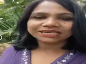 ऑनलाइन अटेंडेंस पर वीडियो बनाना टीचर को पड़ा भारी, सस्पेंड: CM-कलेक्टर पर अशोभनीय टिप्पणी का आरोप; लोक शिक्षण विभाग ने की कार्रवाई ऑनलाइन अटेंडेंस पर वीडियो बनाना टीचर को पड़ा भारी, सस्पेंड: CM-कलेक्टर पर अशोभनीय टिप्पणी का आरोप; लोक शिक्षण विभाग ने की कार्रवाई
