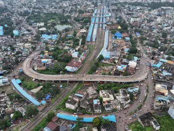 तेलघानी नाका का पुराना ओवरब्रिज 30 सितंबर से होगा बंद, 35 हजार वाहनों का बदलेगा रास्ता; नए ब्रिज और रामनगर अंडरब्रिज पर बढ़ेगा दबाव तेलघानी नाका का पुराना ओवरब्रिज 30 सितंबर से होगा बंद, 35 हजार वाहनों का बदलेगा रास्ता; नए ब्रिज और रामनगर अंडरब्रिज पर बढ़ेगा दबाव