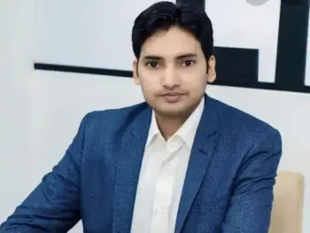 महादेव बेटिंग की रकम शेयर बाजार में लगाने का आरोप: EaseMyTrip प्रमोटर निशांत पिट्टी पर ED की चार्जशीट, ₹59.60 करोड़ के शेयर अटैच महादेव बेटिंग की रकम शेयर बाजार में लगाने का आरोप: EaseMyTrip प्रमोटर निशांत पिट्टी पर ED की चार्जशीट, ₹59.60 करोड़ के शेयर अटैच