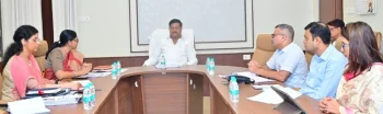धान खरीदी 2026-27: टोकन से धान विक्रय तक किसानों को नहीं होनी चाहिए परेशानी, खाद्य मंत्री दयाल दास बघेल ने दिए निर्देश धान खरीदी 2026-27: टोकन से धान विक्रय तक किसानों को नहीं होनी चाहिए परेशानी, खाद्य मंत्री दयाल दास बघेल ने दिए निर्देश