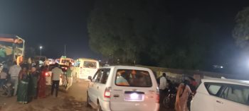 ज्वाला मंदिर सोनपुर में उमड़ी श्रद्धालुओं की भारी भीड़, दर्शन के लिए लगी कतारें; सड़क पर जाम से चरमराई यातायात व्यवस्था ज्वाला मंदिर सोनपुर में उमड़ी श्रद्धालुओं की भारी भीड़, दर्शन के लिए लगी कतारें; सड़क पर जाम से चरमराई यातायात व्यवस्था