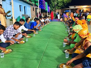 नवागांव बी और बेल्हारी में दुर्गा अष्टमी पर दुर्गोत्सव समिति ने कराया भव्य भंडारा, श्रद्धालुओं ने ग्रहण किया प्रसाद नवागांव बी और बेल्हारी में दुर्गा अष्टमी पर दुर्गोत्सव समिति ने कराया भव्य भंडारा, श्रद्धालुओं ने ग्रहण किया प्रसाद