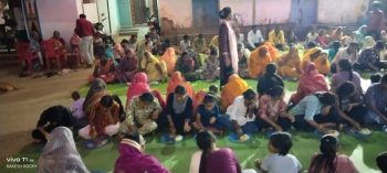 दुर्गा अष्टमी पर ग्राम करेला में सार्वजनिक भंडारा, जन जागरण युवा संगठन और दुर्गा उत्सव समिति ने की सेवा दुर्गा अष्टमी पर ग्राम करेला में सार्वजनिक भंडारा, जन जागरण युवा संगठन और दुर्गा उत्सव समिति ने की सेवा