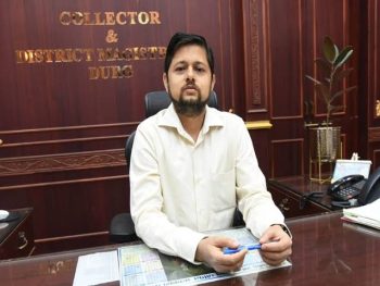 पेट दर्द के बाद दुर्ग कलेक्टर अभिजीत सिंह जिला अस्पताल में भर्ती, ICU में इलाज जारी पेट दर्द के बाद दुर्ग कलेक्टर अभिजीत सिंह जिला अस्पताल में भर्ती, ICU में इलाज जारी